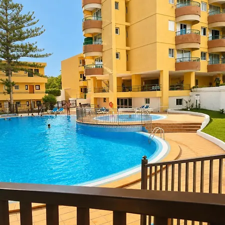 Brisa Del Atlantico En Torre Del Sol, Americas *